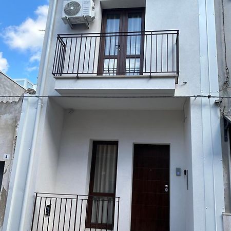 شقة Casa Leonardo كوميزو المظهر الخارجي الصورة