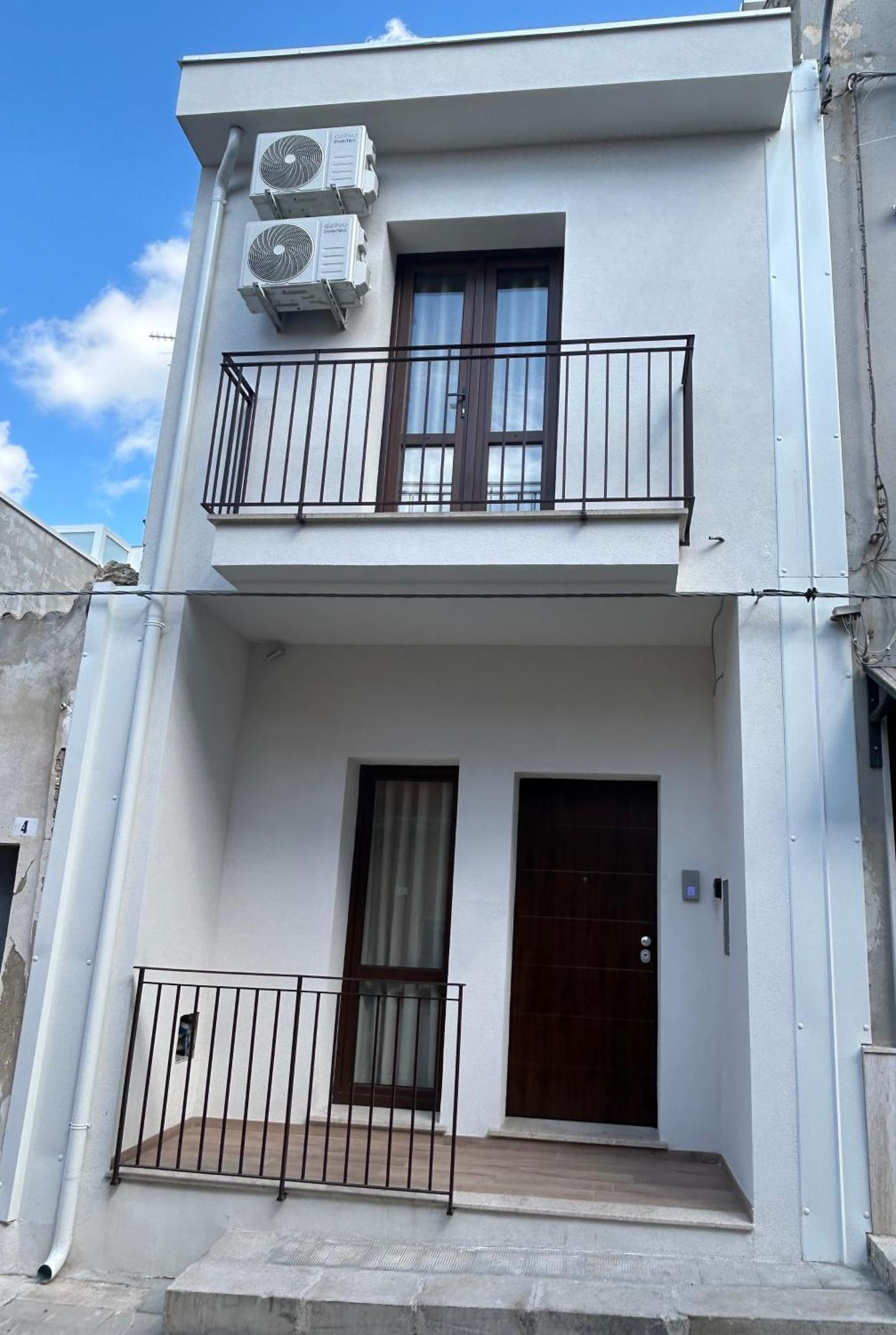 شقة Casa Leonardo كوميزو المظهر الخارجي الصورة